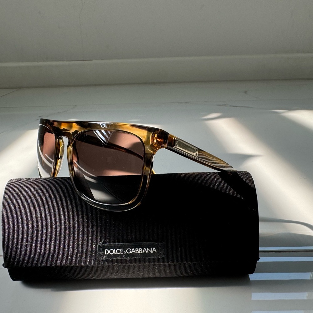 Dolce and Gabanna used sunglasses